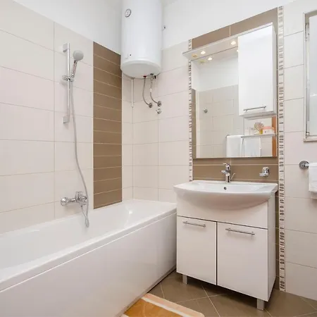 Maris Apartman Tribunj (Sibenik-Knin)